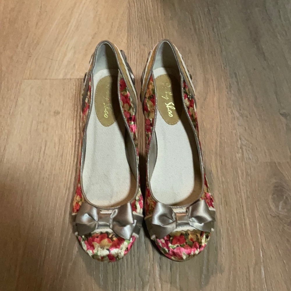 Ruby Shoo velveteen pumps NWOT